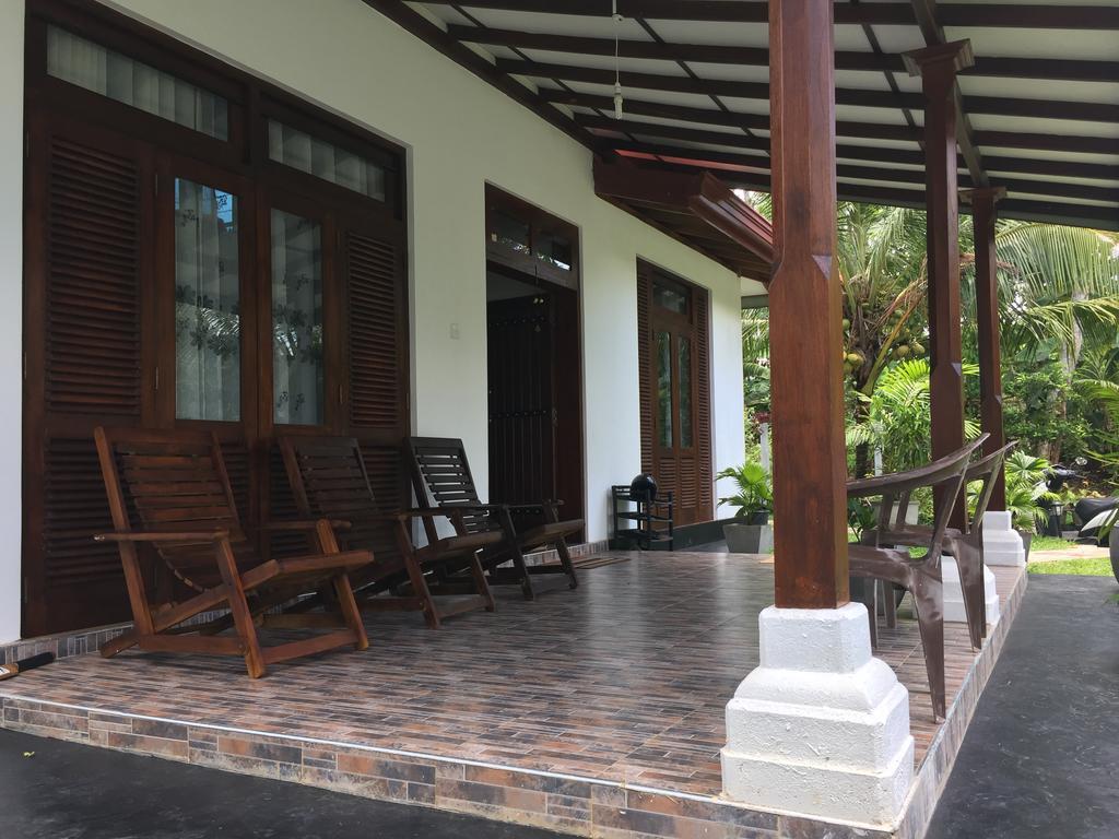 Hotel Mirewon Guest Weligama Exterior foto